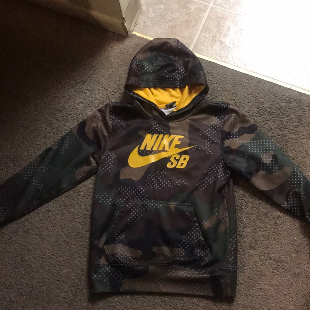 Boys Nike hoodie